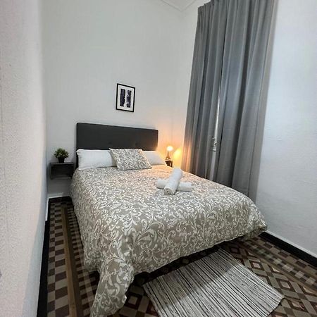 A & M Barcelona Hostal Екстериор снимка