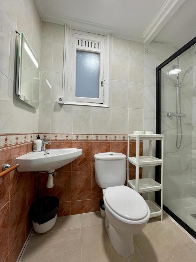 A & M Barcelona Hostal Екстериор снимка