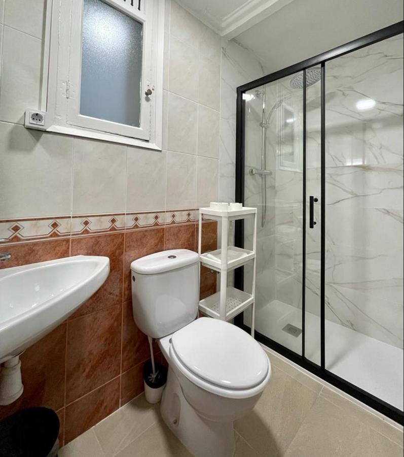 A & M Barcelona Hostal Екстериор снимка