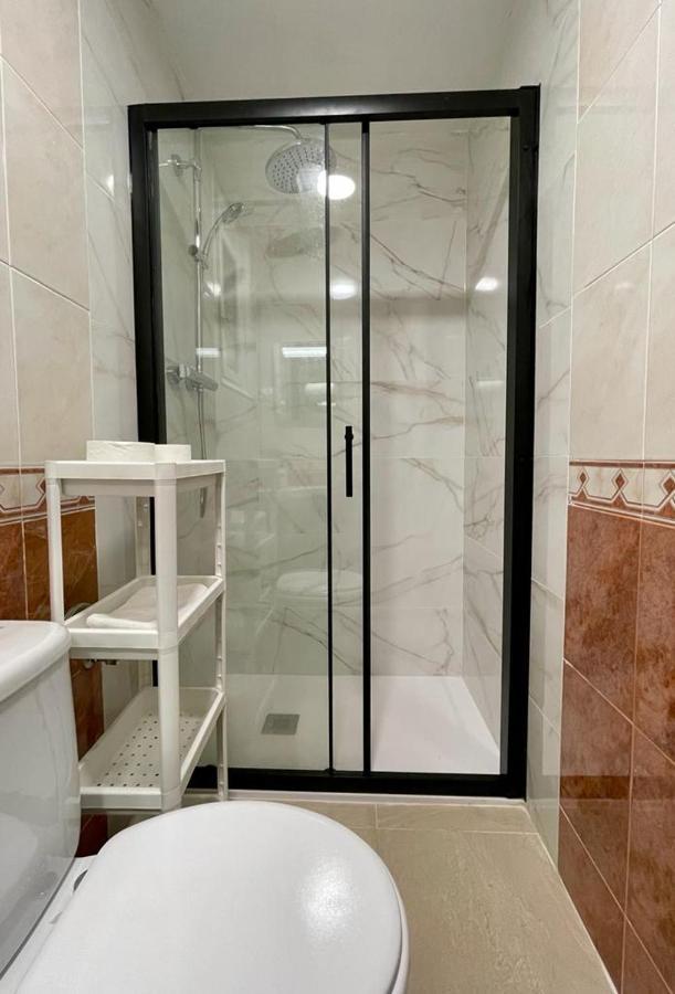 A & M Barcelona Hostal Екстериор снимка