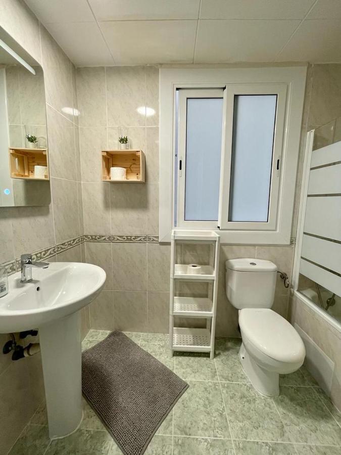 A & M Barcelona Hostal Екстериор снимка