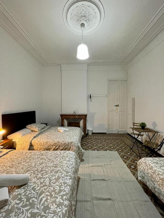 A & M Barcelona Hostal Екстериор снимка